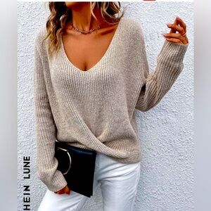 Drop shoulder Apricot SHEIN Sweater with cutouts| Size L